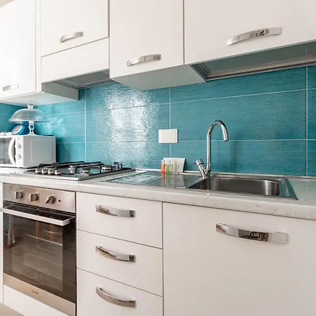 Апартаменты H11 M Lungomare - Centro Арма-ди-Таджа